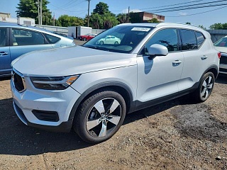 VOLVO XC40 T5 MOMENTUM 2019