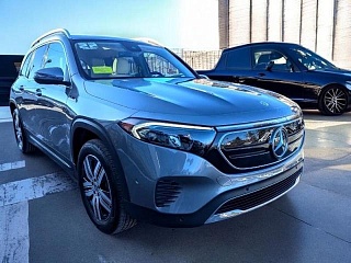MERCEDES-BENZ EQB 300 4MATIC 2022