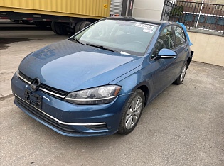 2021 Volkswagen Golf 1,4 мотор передний привод 78 513 миль пробег