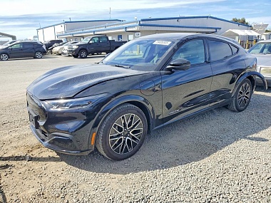 FORD MUSTANG MACH-E PREMIUM 2024