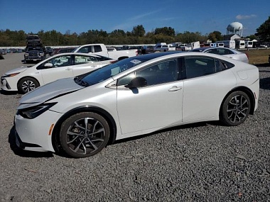 TOYOTA PRIUS SE 2025