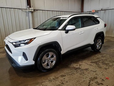 TOYOTA RAV4 XLE 2022