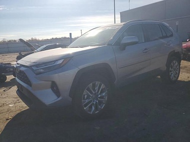 TOYOTA RAV4 XLE PREMIUM 2024