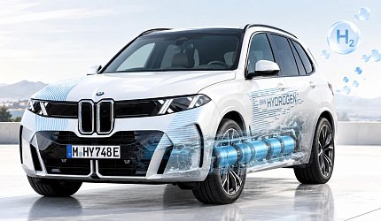 BMW X5 больше не пьет бензин. И не просит розетку