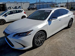 LEXUS ES 300H BASE 2024