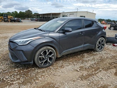 TOYOTA C-HR XLE 2022