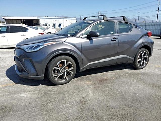 TOYOTA C-HR XLE 2021