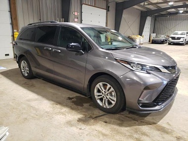 TOYOTA SIENNA XSE 2022