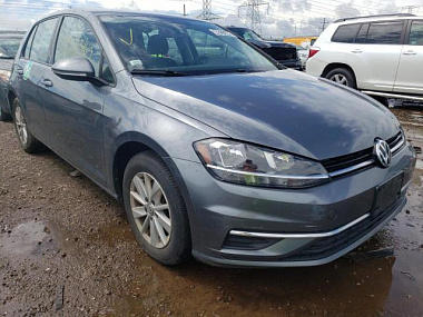 VOLKSWAGEN GOLF S 2019