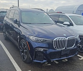 2021 BMW X7 M  Абсолютно целый автомобиль с Манхейма