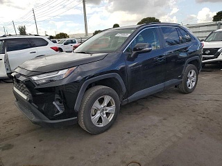 TOYOTA RAV4 XLE 2022