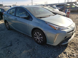 TOYOTA PRIUS LE 2020