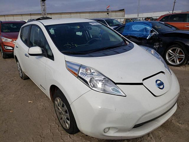 NISSAN LEAF S 2015