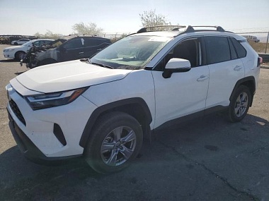 TOYOTA RAV4 XLE 2022