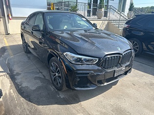 2023 BMW X6  полный привод