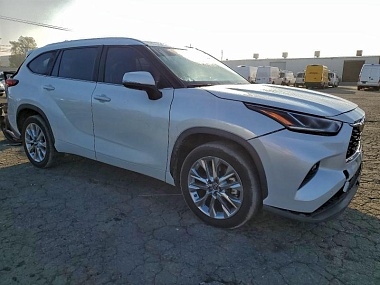 TOYOTA HIGHLANDER LIMITED 2022