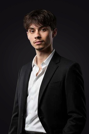 Даниил Лотвин