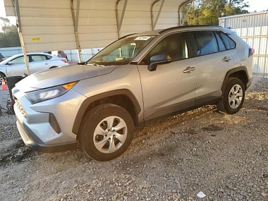 TOYOTA RAV4 LE 2020