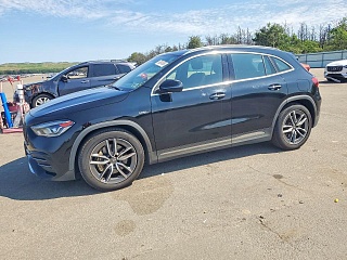 MERCEDES-BENZ GLA 35 AMG 2022