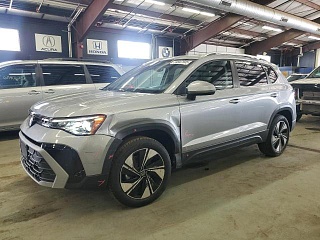 VOLKSWAGEN TAOS SE 2025