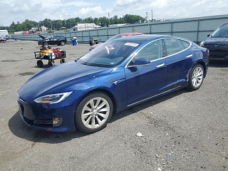TESLA MODEL S 2018
